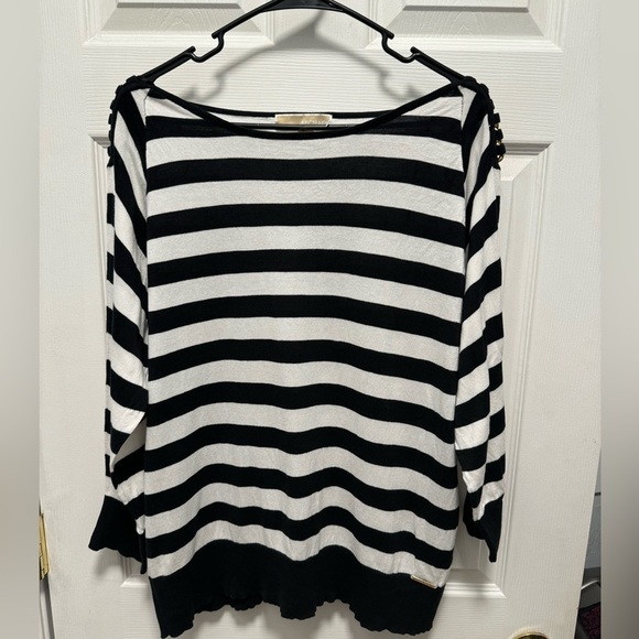 MICHAEL KORS Chain On Shoulder Stripe White & Black lightweight Sweater‎ - Picture 1 of 4